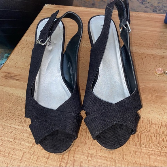 Maurices Black Fabric Peep Toe Wedges - 10 - Picture 2 of 3